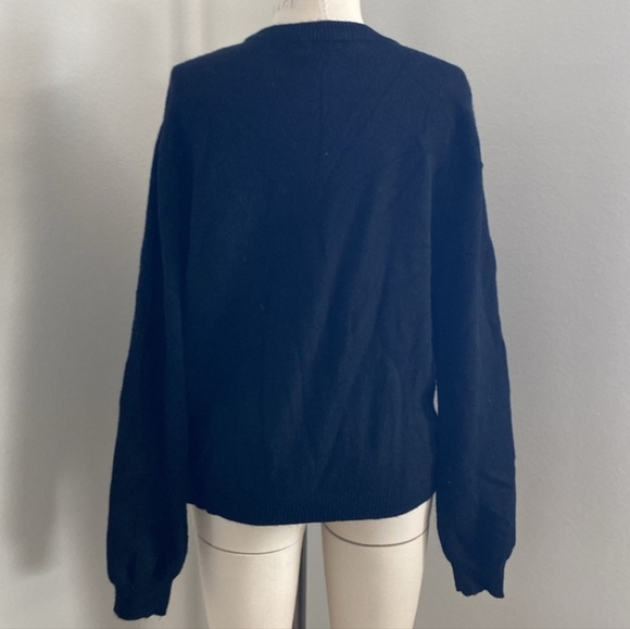 👑 Long Live The Queen Sweater 👑 - Picture 8 of 10